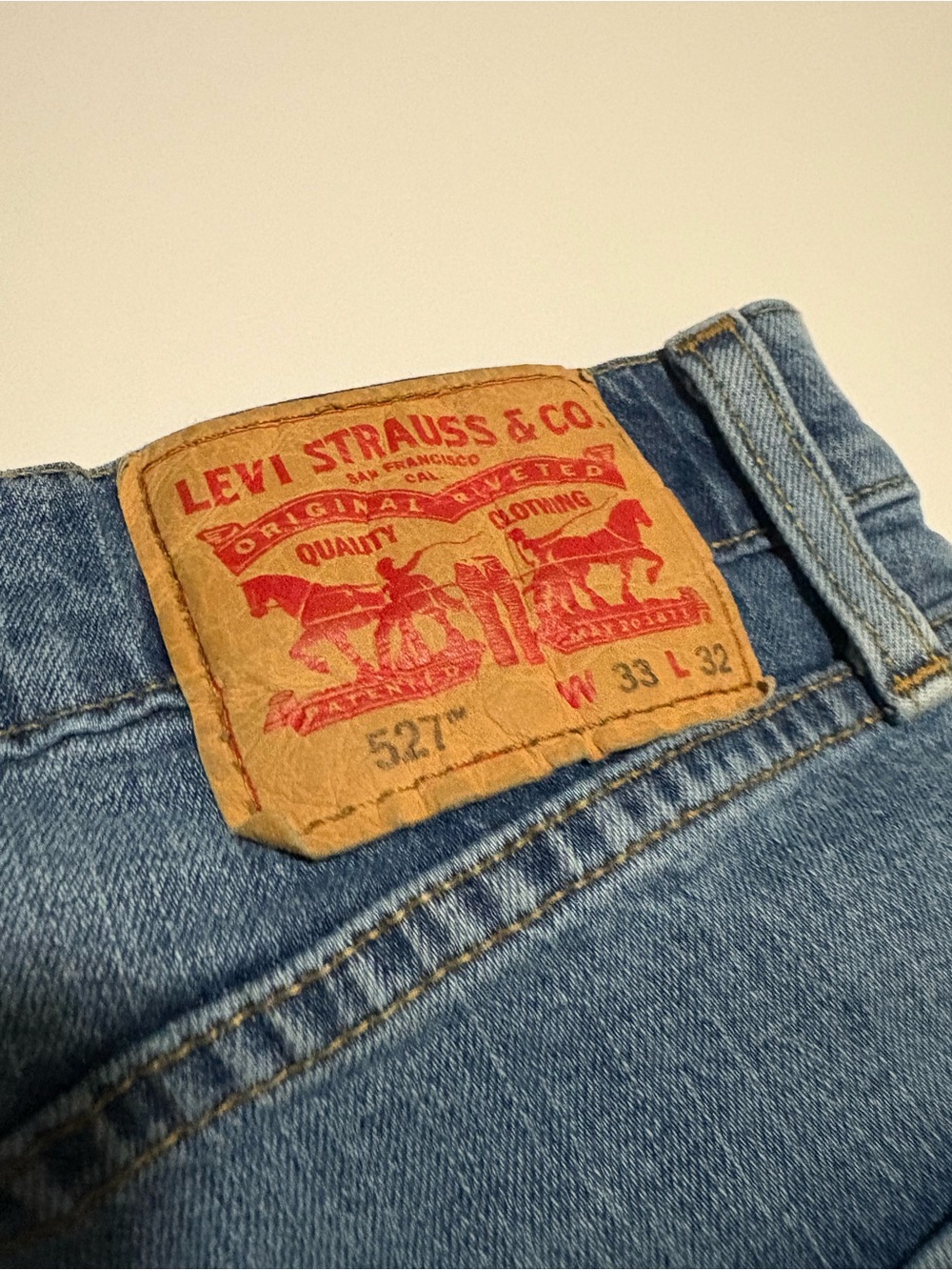 Levi’s 527 Bootcut Medium Wash Jeans Men’s Size 33x32 - Picture 4 of 6